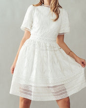 Cargar imagen en el visor de la galería, Sara White