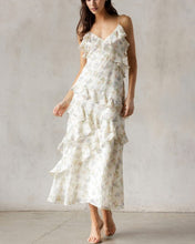 Cargar imagen en el visor de la galería, Clemen Flowers
