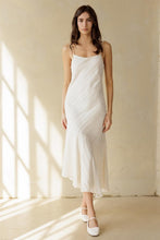 Cargar imagen en el visor de la galería, Lorena White
