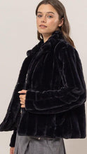 Cargar imagen en el visor de la galería, Nina Black Coat
