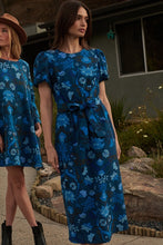 Cargar imagen en el visor de la galería, Sasha Blue Flowers
