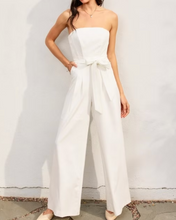 Cargar imagen en el visor de la galería, Claudina White Jumpsuit
