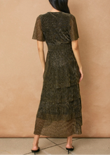 Cargar imagen en el visor de la galería, Minerva Black Gold Midi
