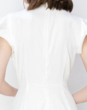 Cargar imagen en el visor de la galería, Tessy White Jumpsuit
