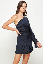 Cargar imagen en el visor de la galería, Marimar Black Dress
