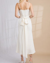 Cargar imagen en el visor de la galería, Satin White Maxi Dress
